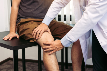 変形性膝関節症　４０代