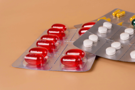 変形性膝関節症　薬