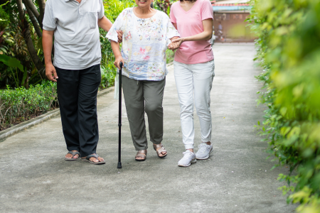 変形性膝関節症　高齢者　手術リスク
