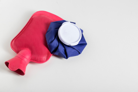 変形性膝関節症　冷やす　温める